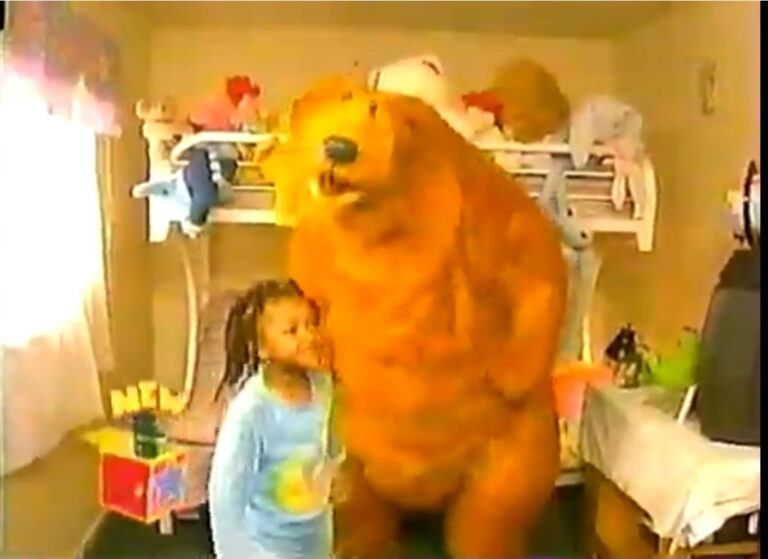 PLAYHOUSE DISNEY BREAKFAST WITH BEAR PROMO 2006