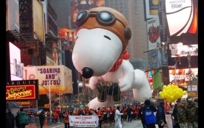 FLYING ACE SNOOPY IN THE 2007 MACY’S THANKSGIVING DAY PARADE