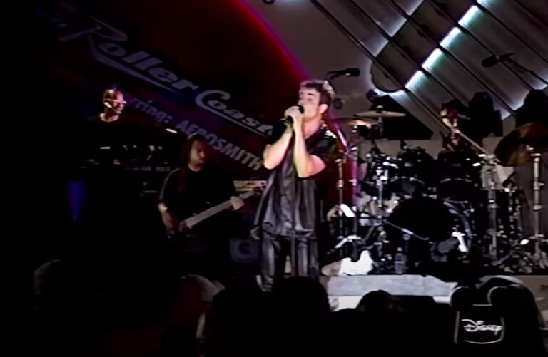 JOEY MCINTYRE – I LOVE YOU CAME TOO LATE (DISNEY CONCERT 1999)