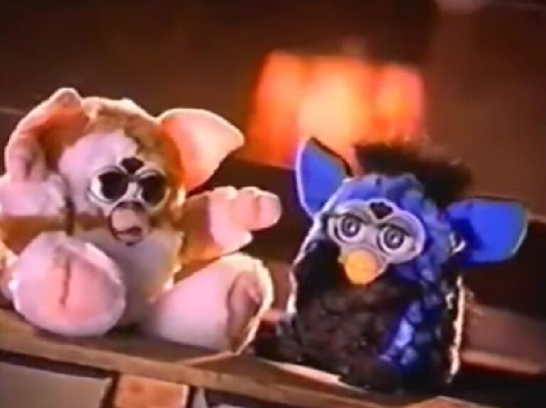 GIZMO FURBY COMMERCIAL