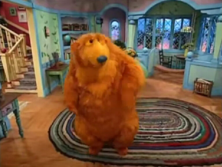 SHAPE OF A BEAR SCENE IN BEAR IN THE BIG BLUE HOUSE