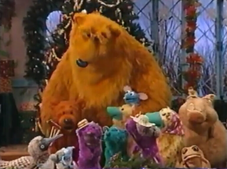 A BERRY BEAR CHRISTMAS FROM BEAR IN THE BIG BLUE HOUSE CAST