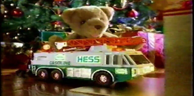 90’S HESS CHRISTMAS COMMERCIAL (Featuring the 1996 Hess Emergency Truck)