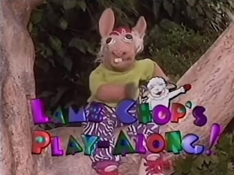 LAMB CHOP’S PLAY ALONG – THE SONG THAT DOESN’T END