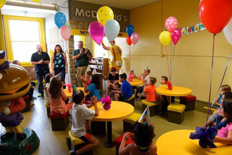 McDONALD'S PLAY PLACE - Nostalchicks