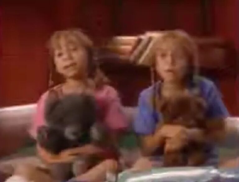 MARY-KATE AND ASHLEY OLSEN – “PULLIN AN ALL NIGHTER”