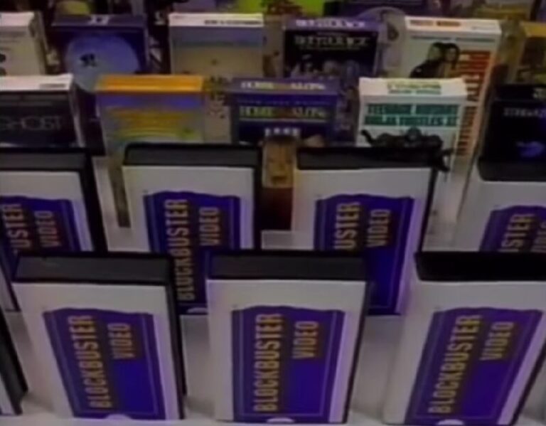 BLOCKBUSTER VIDEO WOW! WHAT A DIFFERENCE COMMERCIAL (1992)