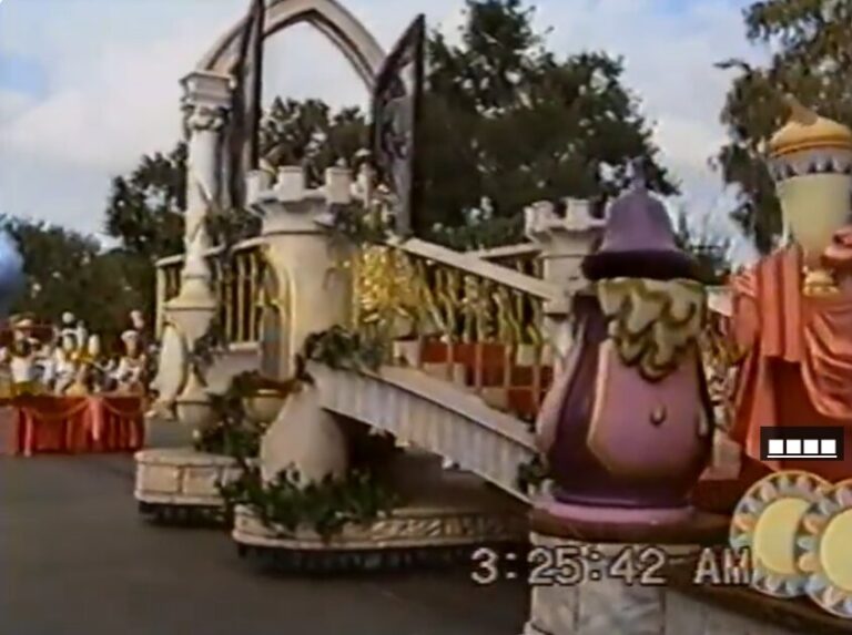 (1996) WDW 25TH ANNIVERSARY – REMEMBER THE MAGIC PARADE
