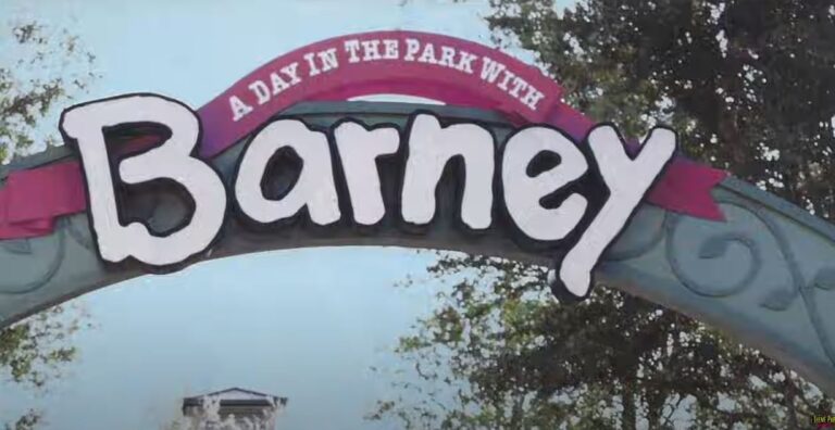 THE THEME PARK HISTORY EXPRESS OF A DAY IN THE PARK WITH BARNEY (UNIVERSAL STUDIOS FL)